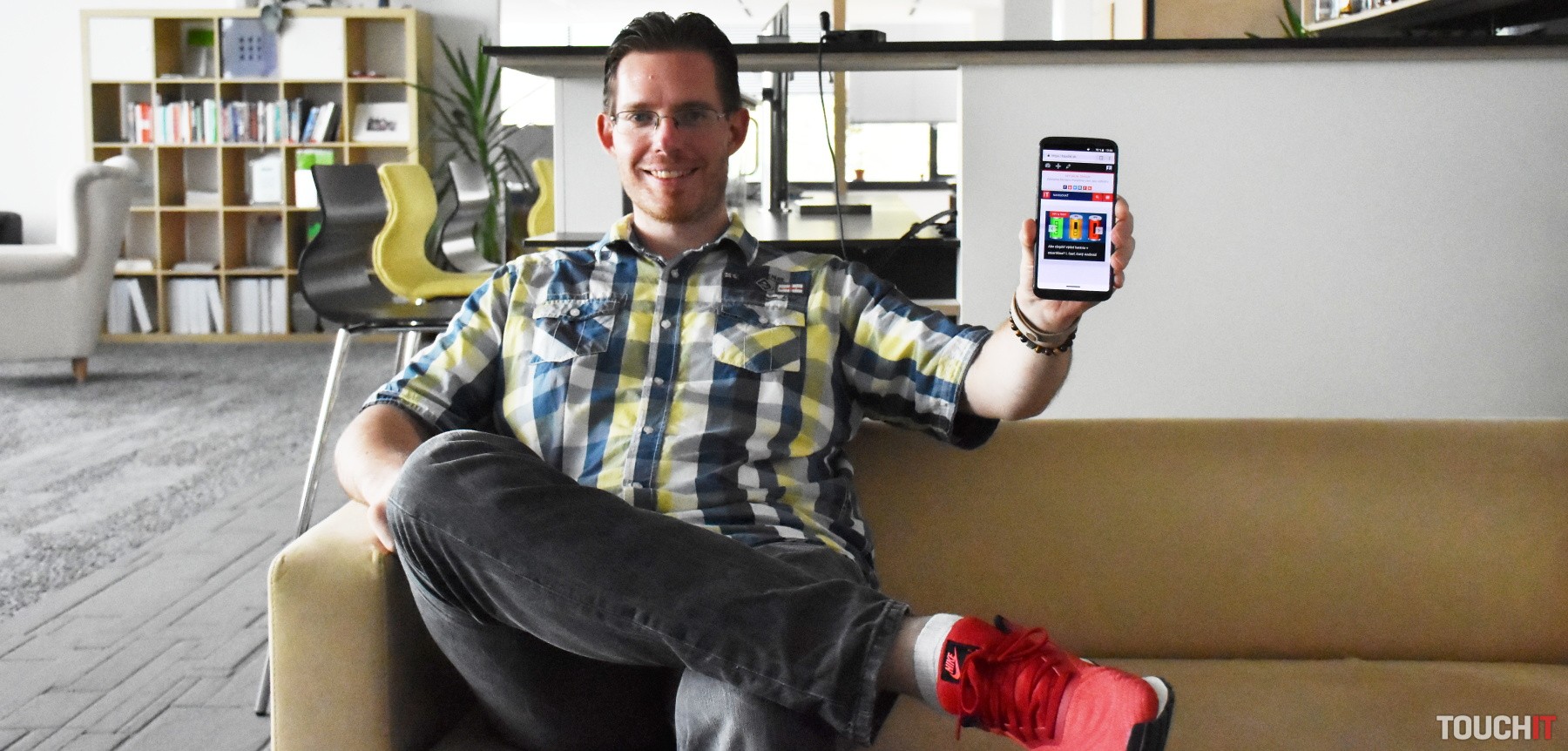 Recenzia Motorola moto z3 Play: Smartfón s vymeniteľnými Moto Mods a otravným snímačom odtlačkov