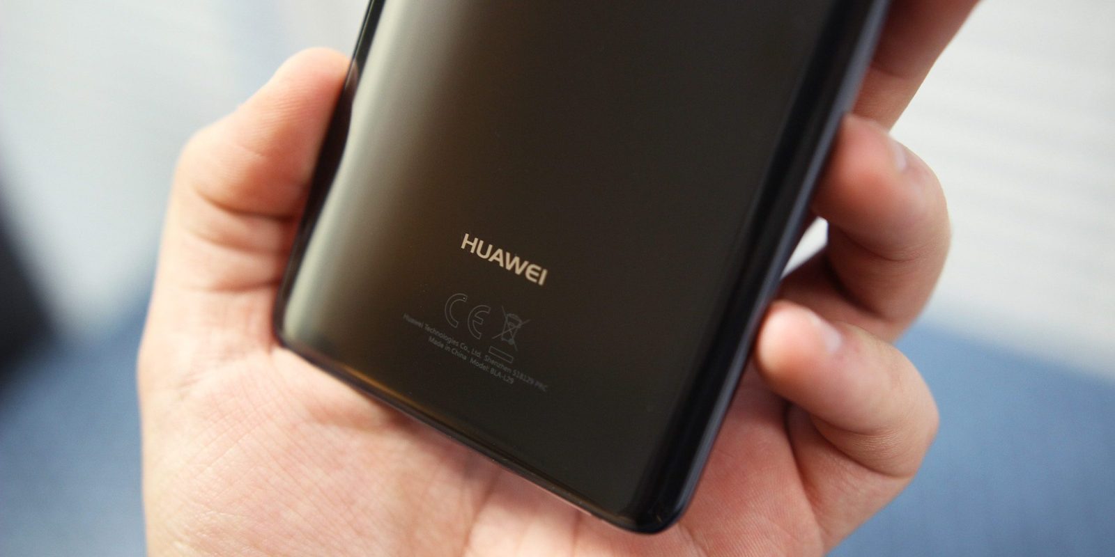 Huawei Mate 20 Pro v AnTuTu prekonal hranicu 310 000 bodov. Na iPhone XS Max to zatiaľ nestačí