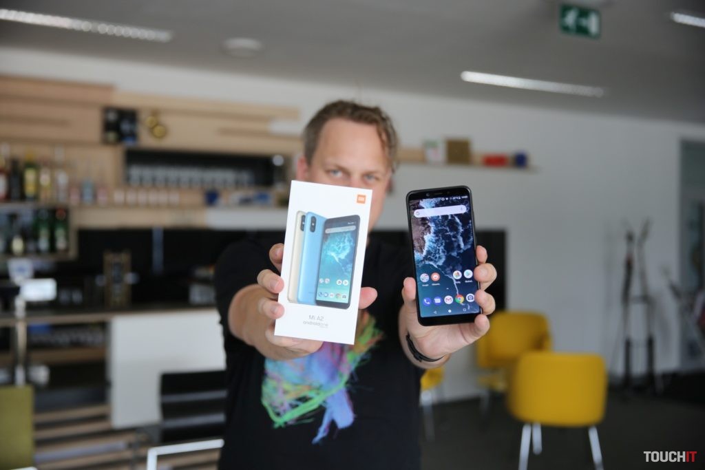 Xiaomi Mi A2
