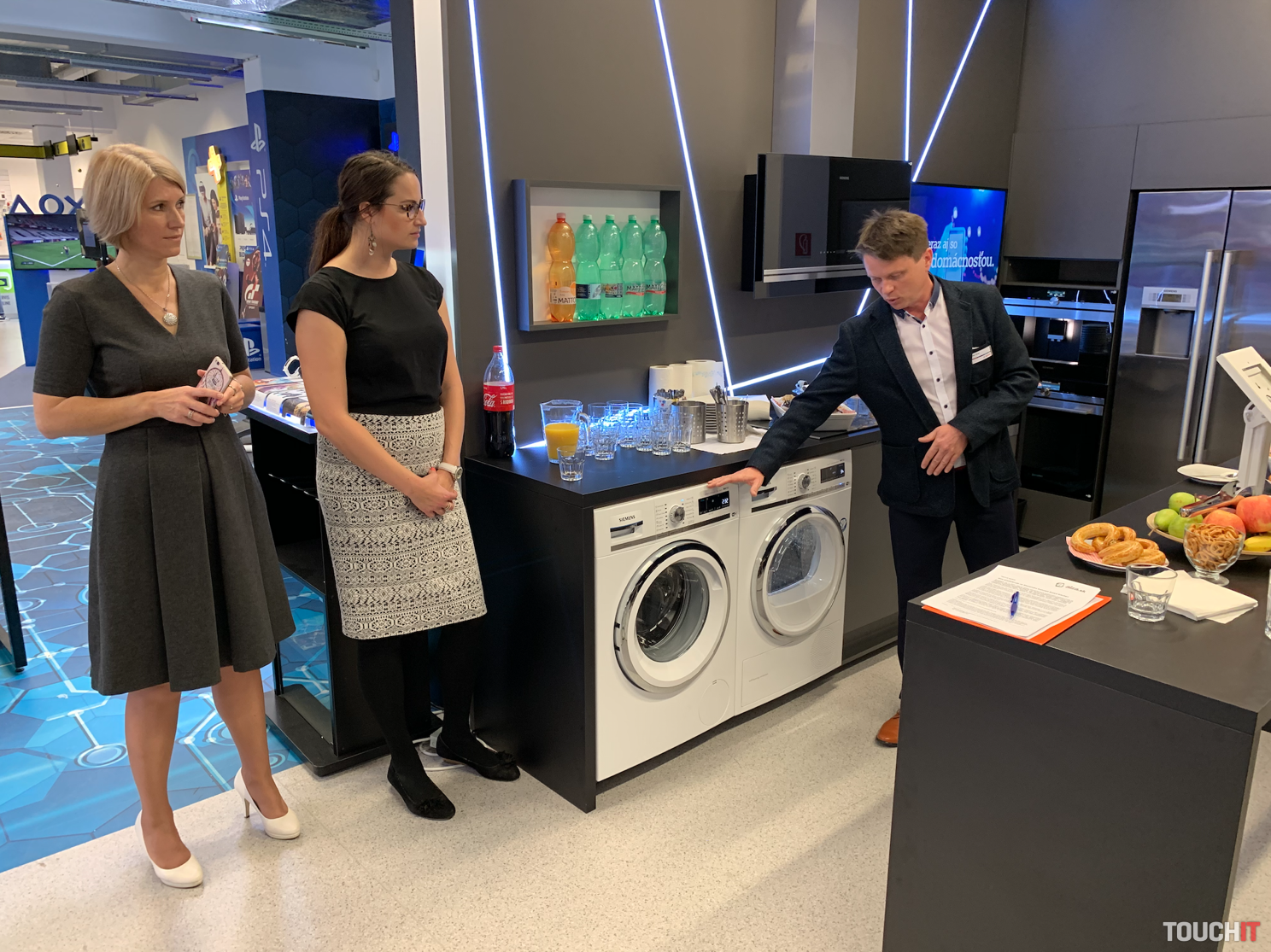 Alza otvorila novú expozíciu, kde vám ukáže, ako funguje inteligentná kuchyňa