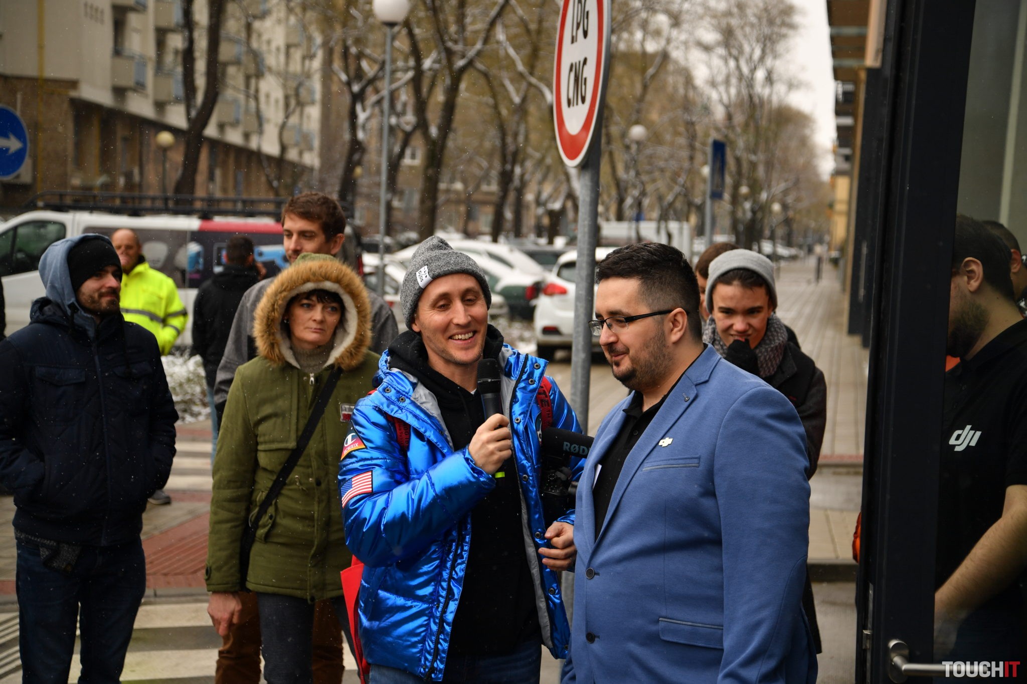 Boli sme pri otvorení prvého DJI Store na Slovensku. Nechýbal ani Sajfa.