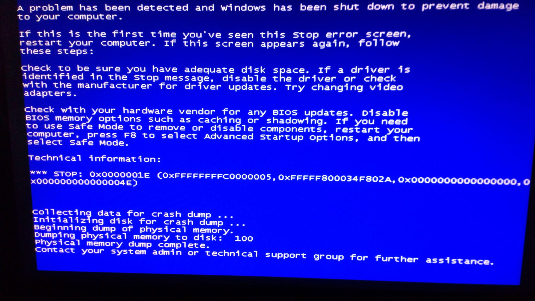 Microsoft viní za najväčší IT výpadok na svete Európsku komisiu