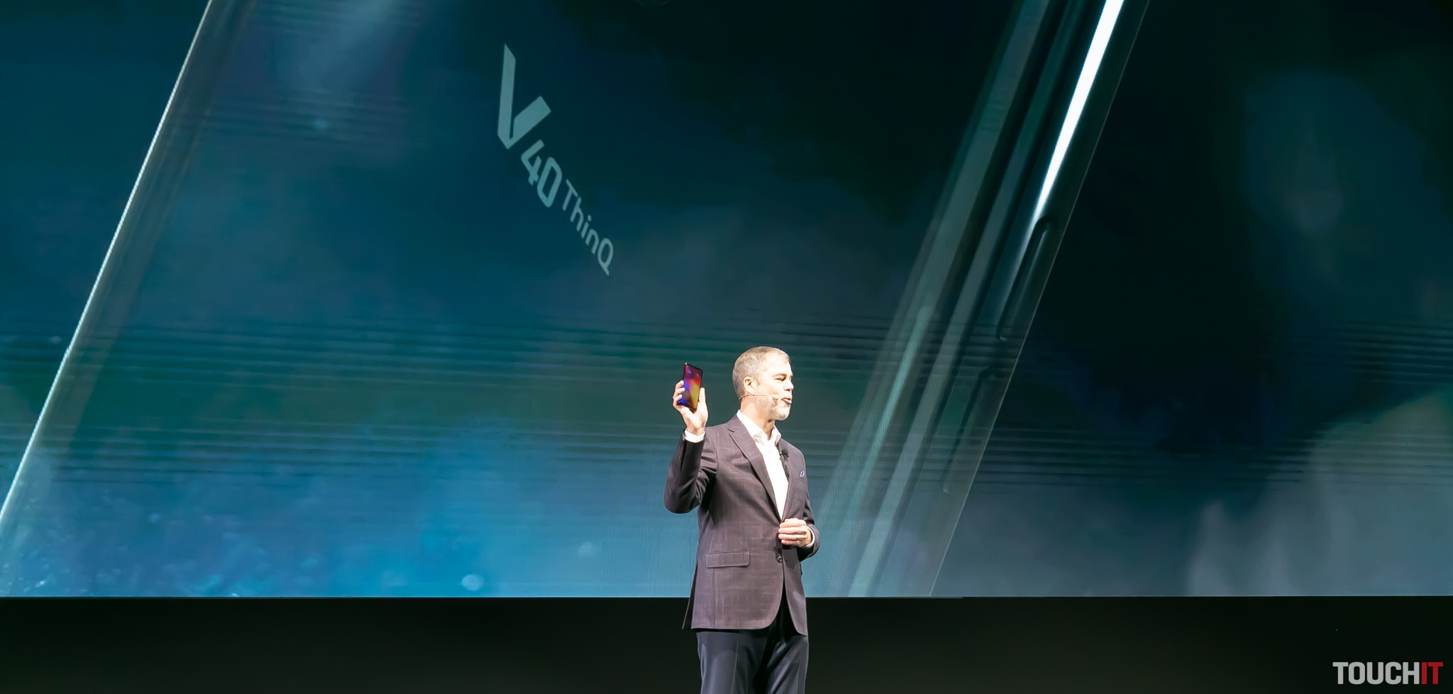 Spoločnosť LG predstavila smartfón s piatimi kamerami. Špecialista na fotky a video (video)