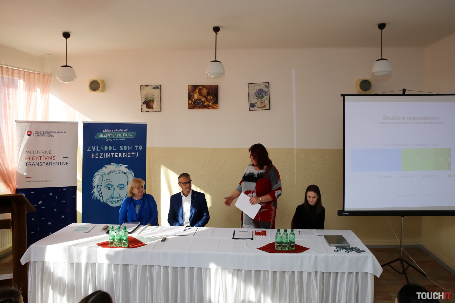 Ako je to vydržať mesiac bez internetu a televízie (video)