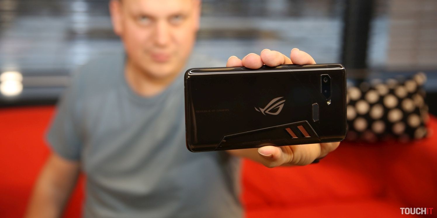 Recenzia ASUS ROG Phone: Prvý skutočne herný smartfón