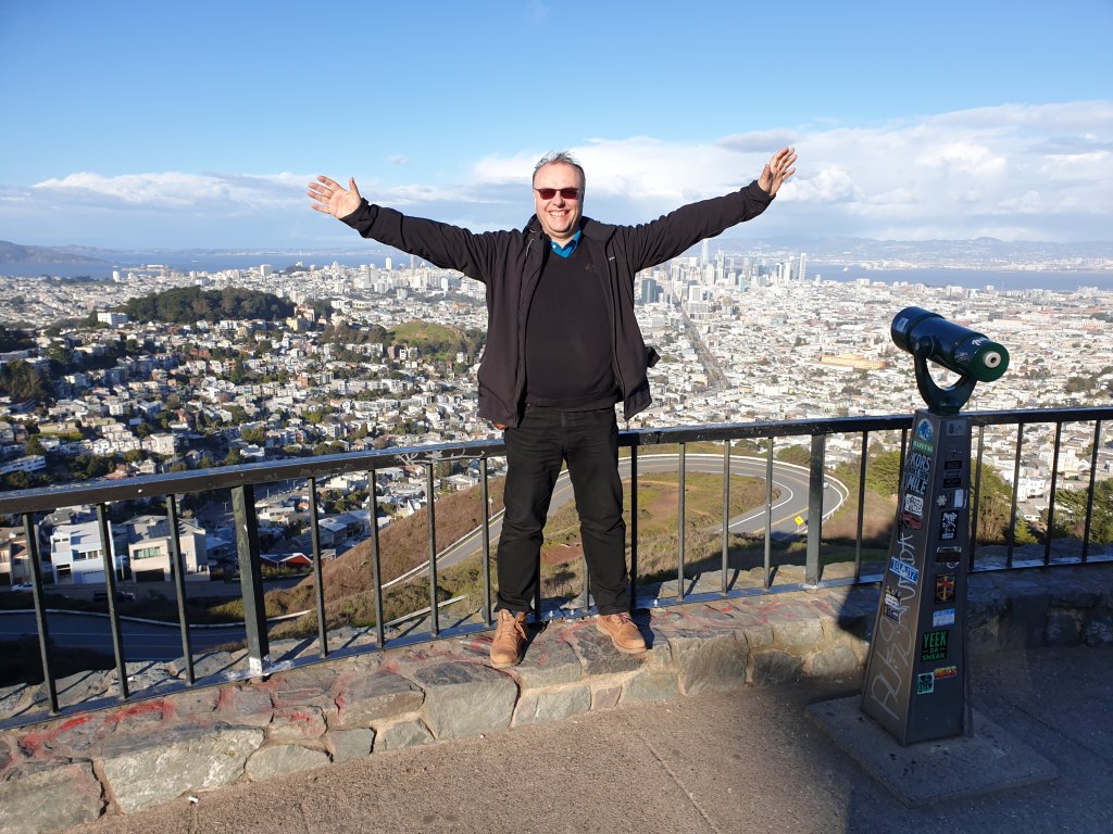 Jarné novinárske turné