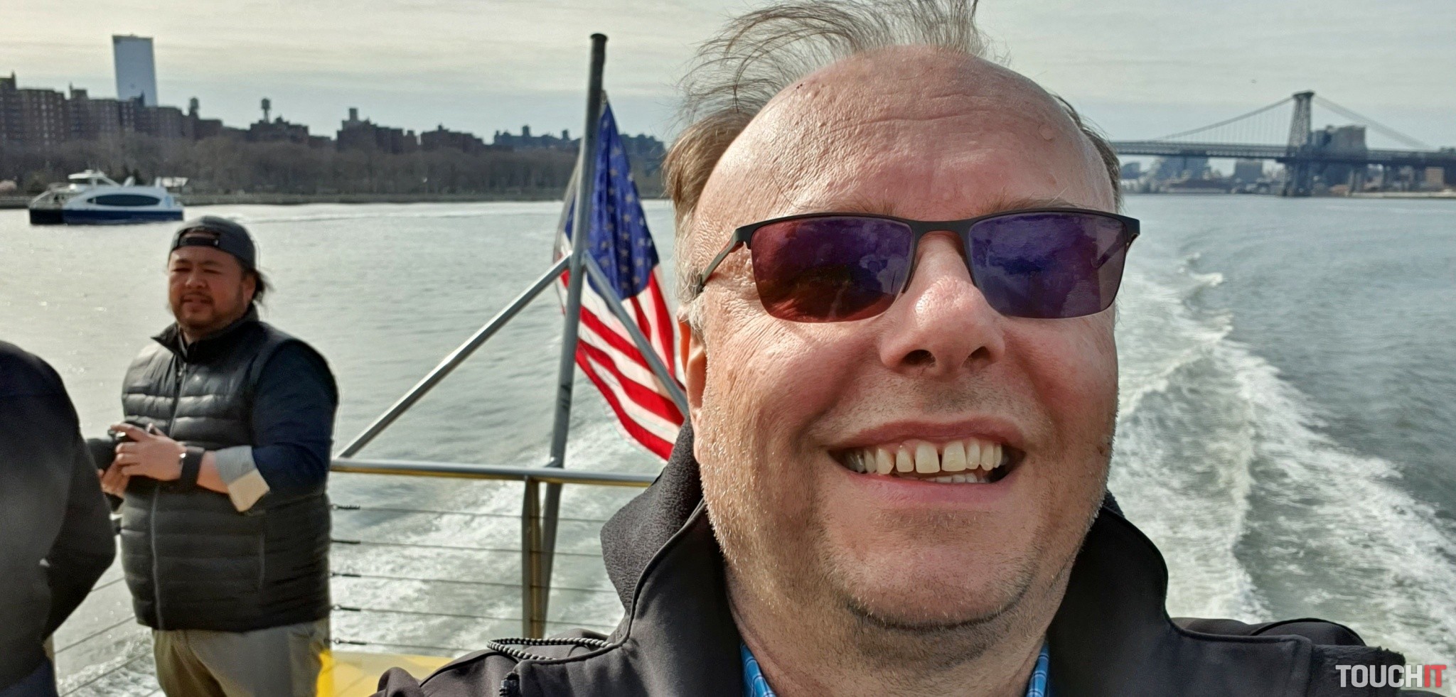 Ondrejov svet: Samsung dá zbohom dieram v displejoch