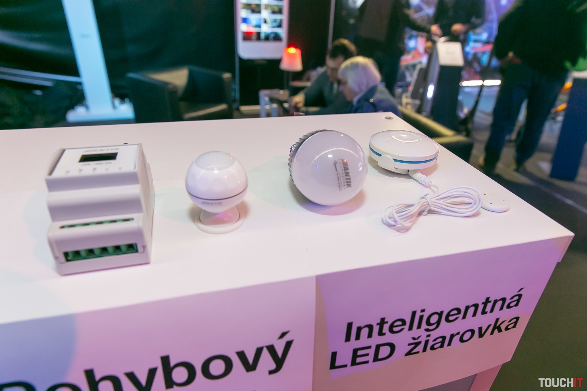 ANTIK prináša zariadenia pre inteligentnú domácnosť, inteligentné mestá a inteligentné parkovanie (VIDEO TOUCHIT)