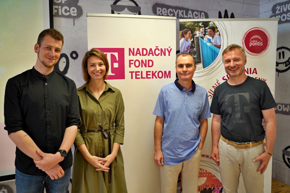 Digitálna gramotnosť detí rozdeľuje Slovensko