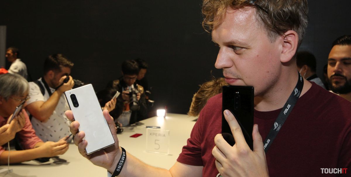 Sony Xperia 5: Ako sa odlišuje od Xperie 1? (VIDEO TOUCHIT)