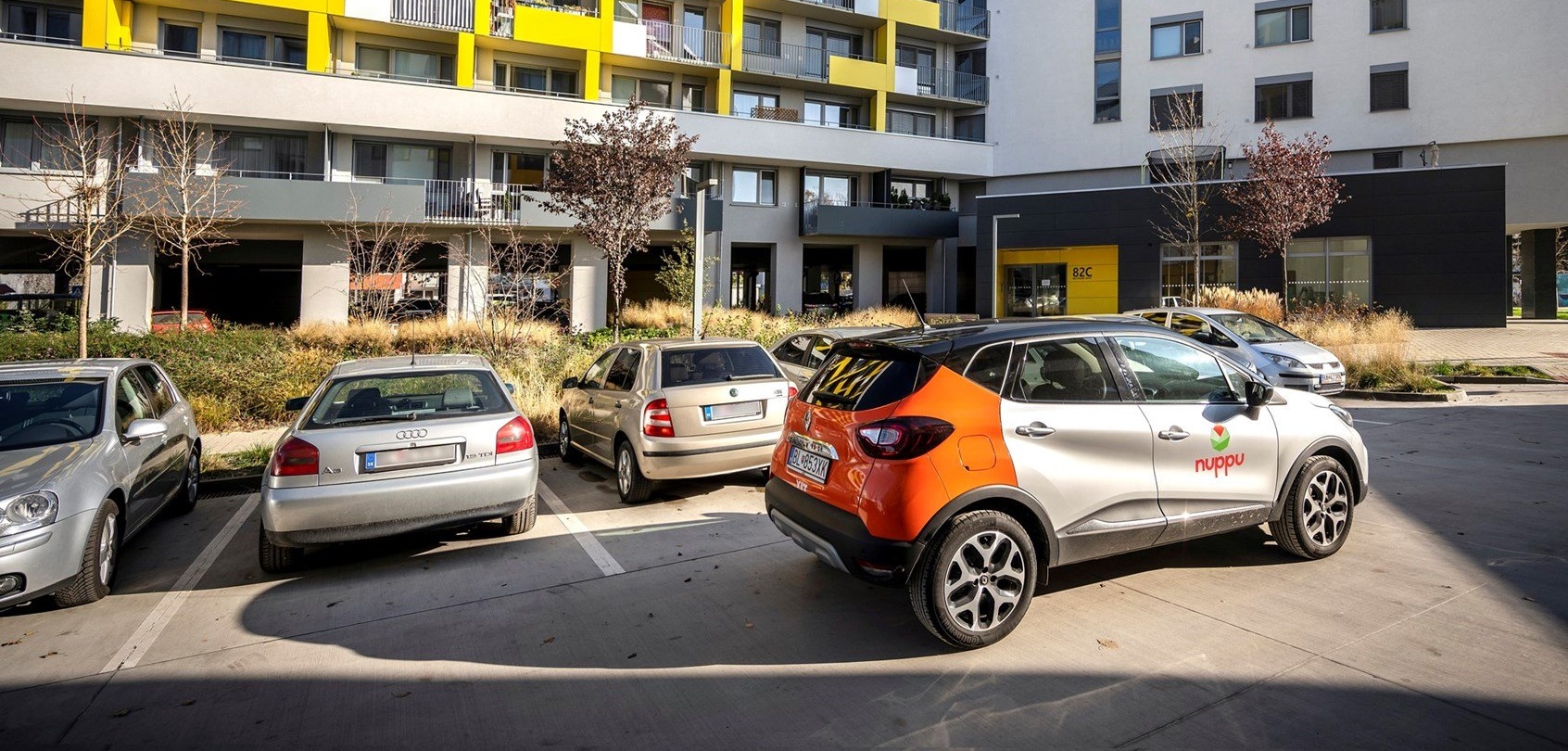 Zdieľať autá so susedmi budú ako prví na Slovensku obyvatelia projektu NUPPU