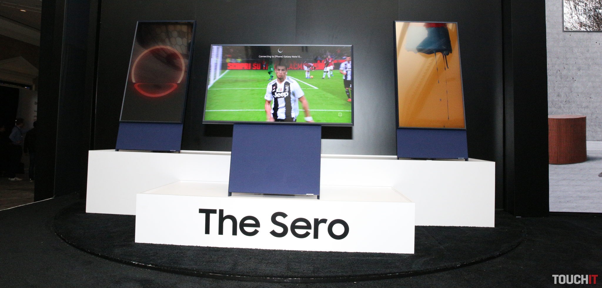 Samsung ukázal televízor na sledovanie vertikálneho videa (VIDEO TOUCHIT)