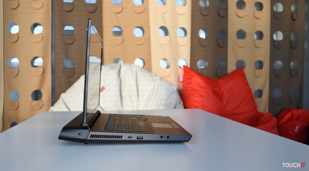 Dell Alienware 17 Area-51m