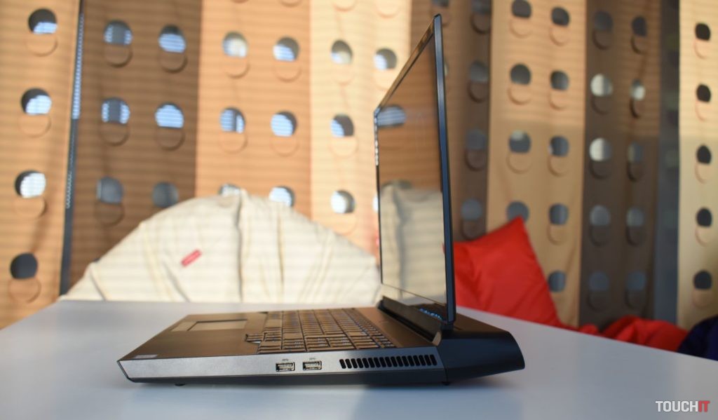 Dell Alienware 17 Area-51m