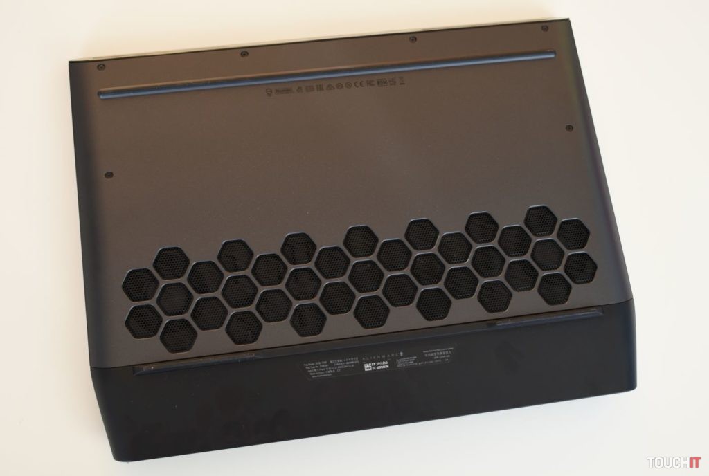 Dell Alienware 17 Area-51m