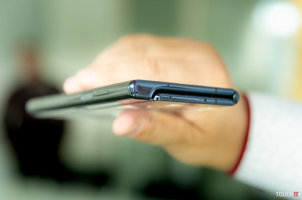 Hrúbka Huawei Mate Xs