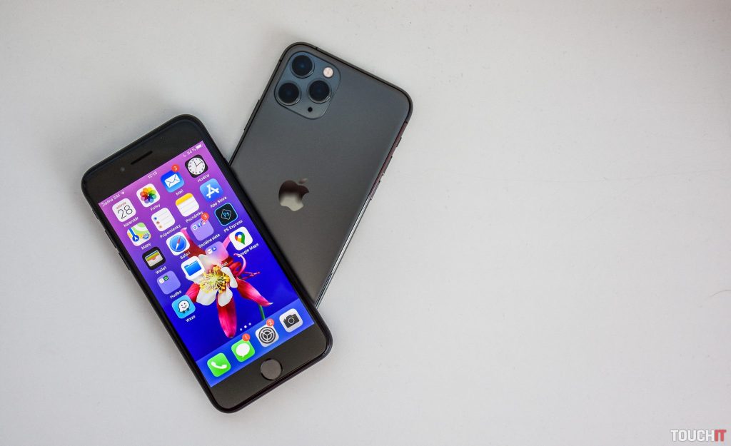 iPhone SE vs. iPhone 11 Pro