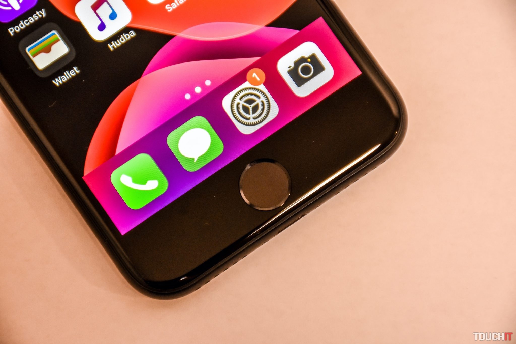 Tento rok spoznáme iPhone SE+ 5G