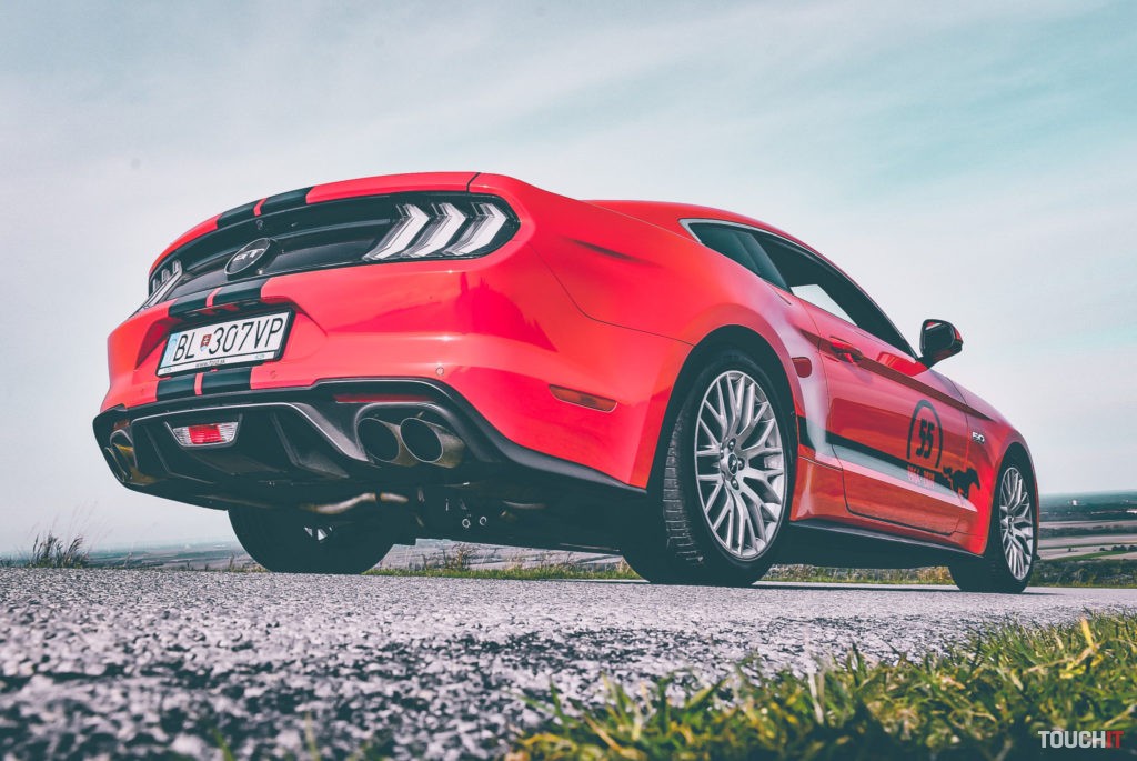 Ford Mustang GT 5.0 V8