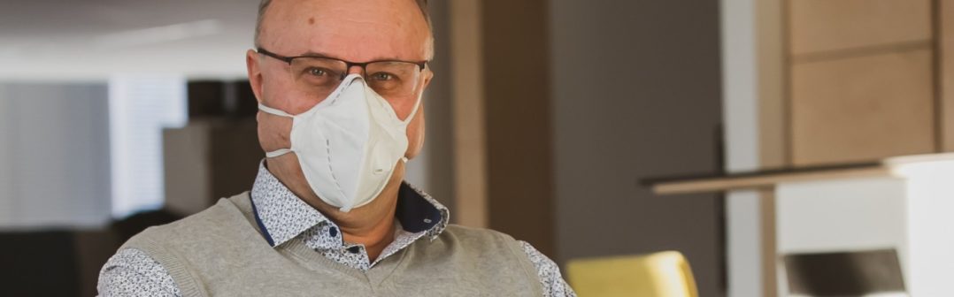 Ondrej Macko počas online konferencie v čase koronavírusu