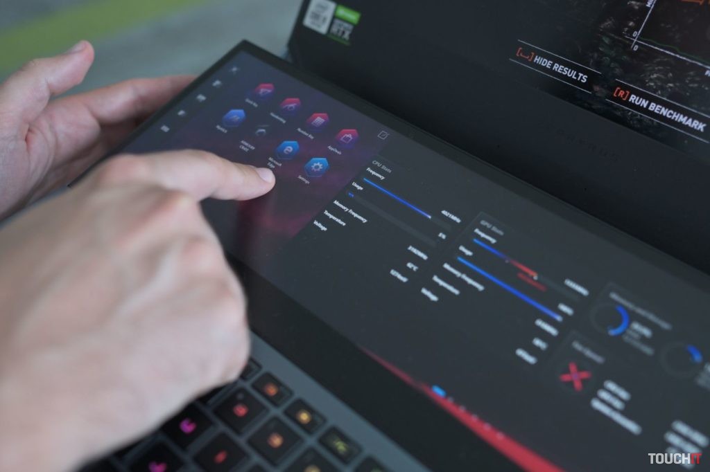 ROG Zephyrus Duo 15 GX550