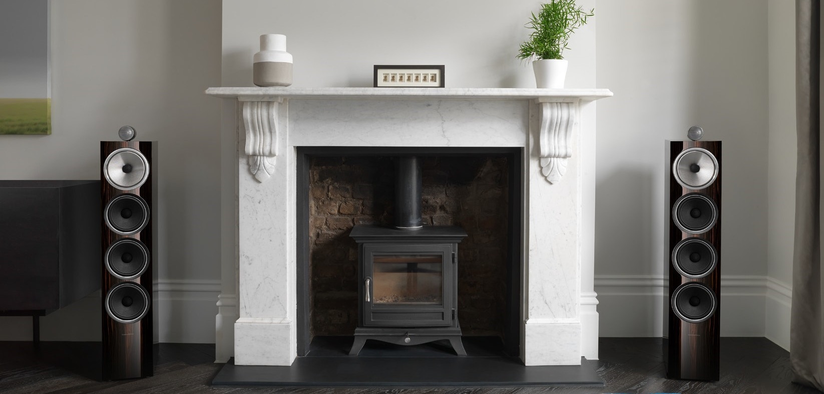 Bowers & Wilkins prichádza s dvojicou nových reproduktorov: Signature 702 a 705. Poznáme ich ceny