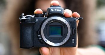 Bajonet má totožnú veľkosť akou disponujú modely Nikon Z6 a Z7, vďaka čomu je Z50 plne kompatibilná s bajonetovým adaptérom FTZ.