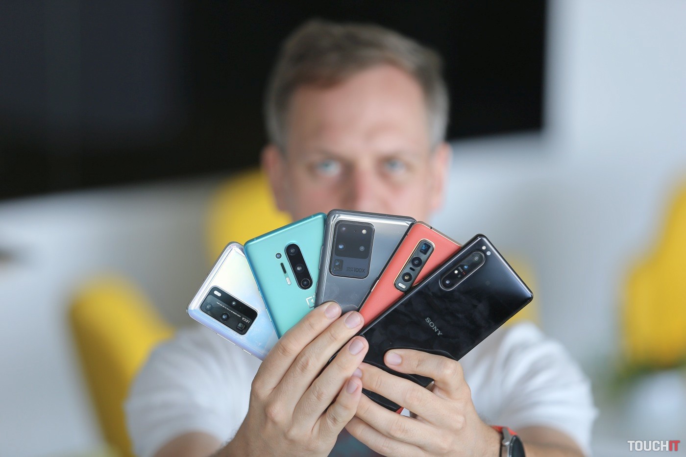 Veľký letný fototest: Ako fotia Huawei P40 Pro, OnePlus 8 Pro, Oppo Find X2 Pro, Samsung Galaxy S20 Ultra a Sony Xperia 1 II (3. časť)