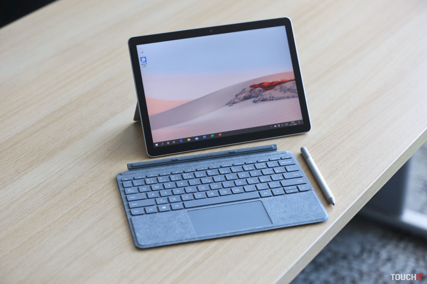 จอง Microsoft Surface Go – พบกับ Surface Go – Portable Power