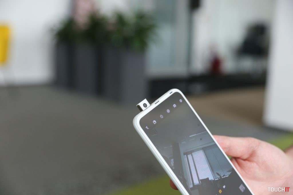 motorola one fusion+