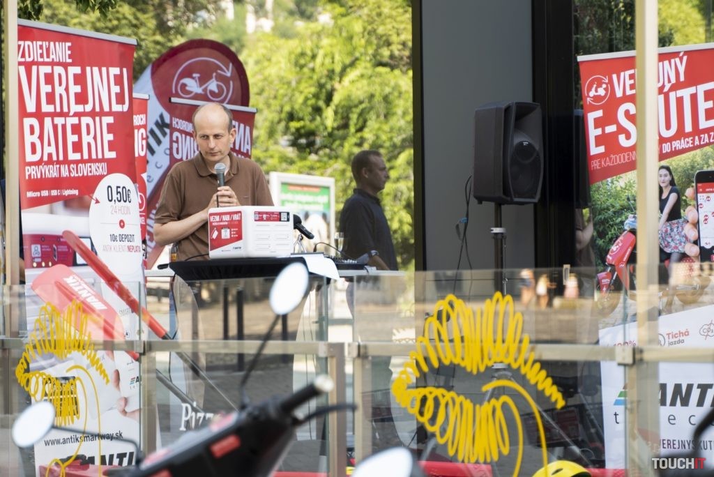 Antik zdieľanie bicyklov, skútrov a kolobežiek