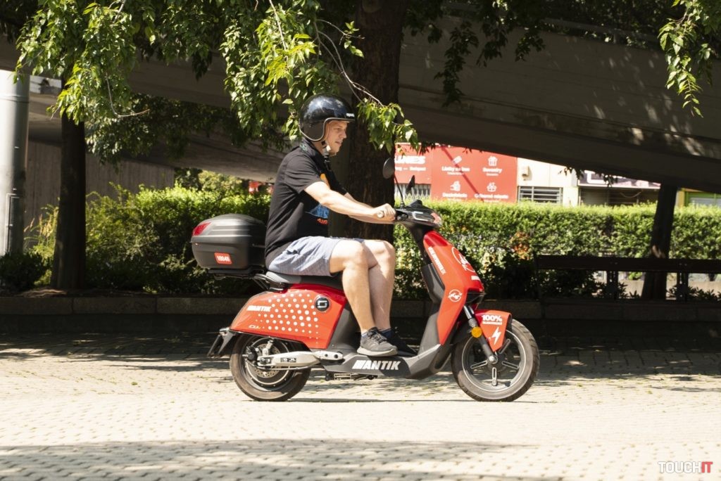 Antik zdieľanie bicyklov, skútrov a kolobežiek