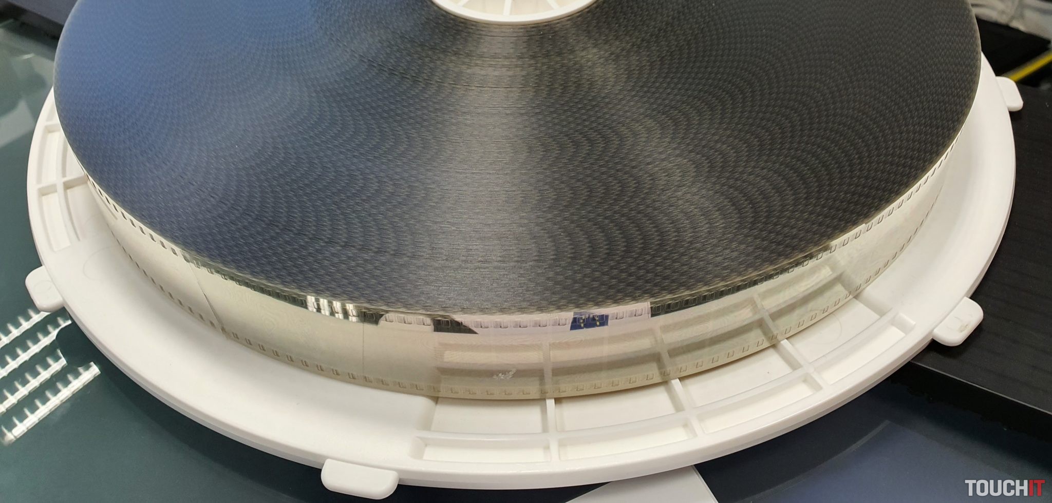 Airbag pre vaše dáta: Uloženie dát na filmový pás