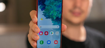 FullHD+ displej na Galaxy S20 FE