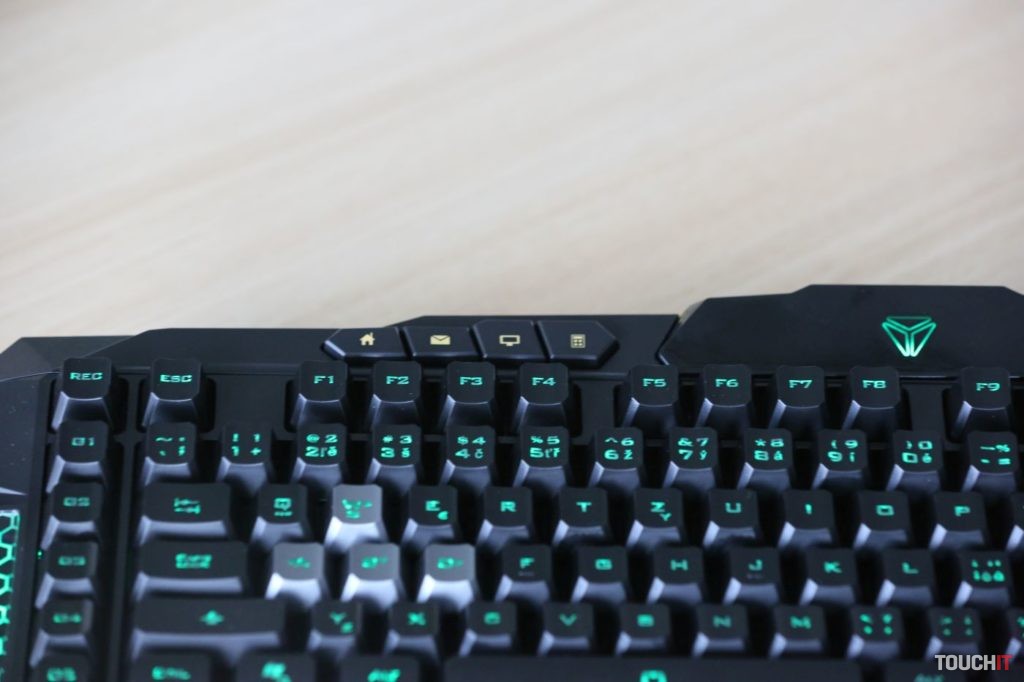 Yenkee YKB 3300 Hornet