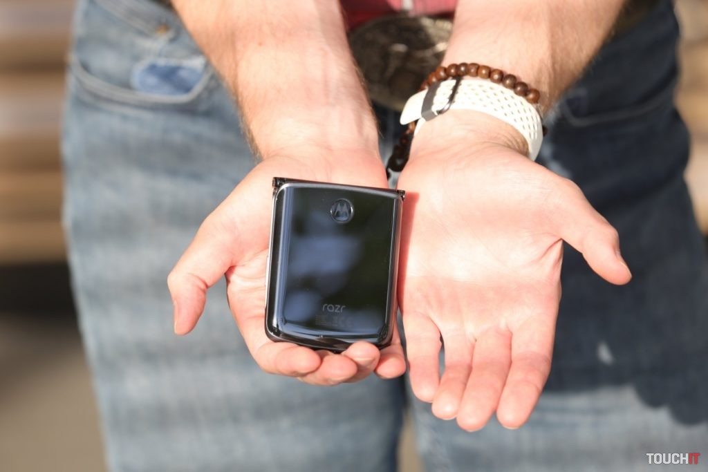 motorola razr 5G