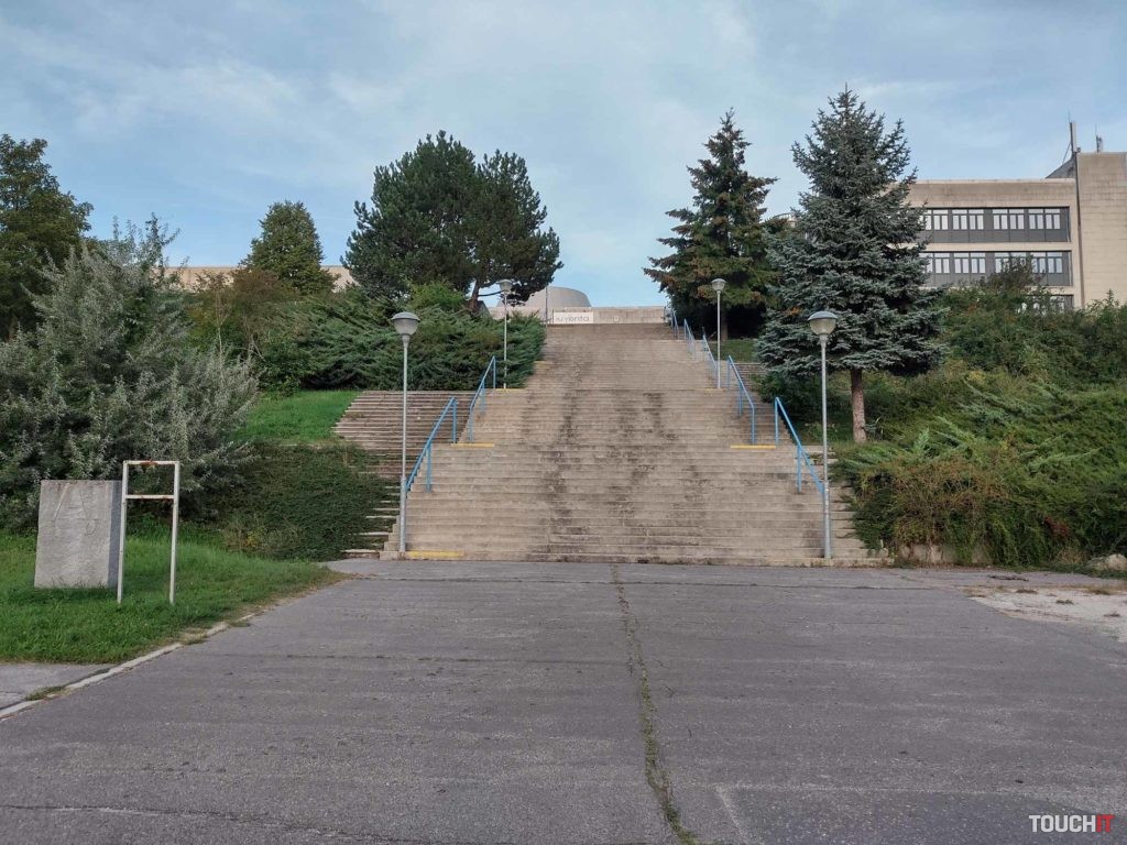 motorola razr 5G test photo