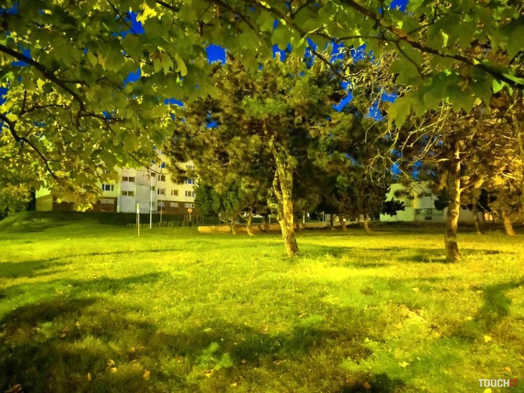 motorola razr 5G test photo