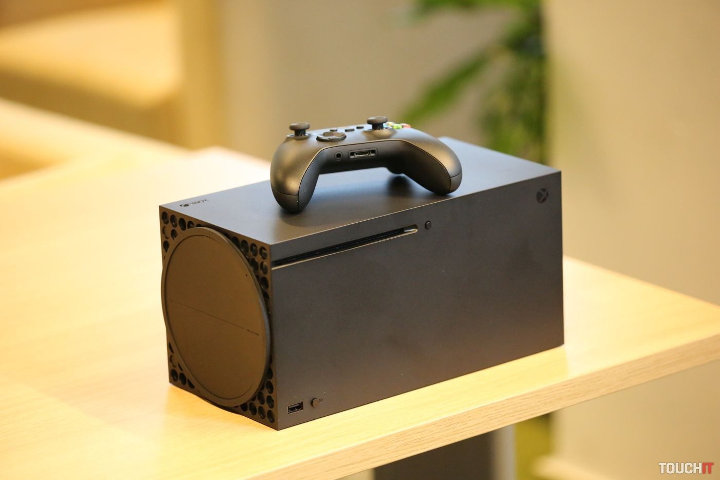 Microsoft zdražuje. Za Xbox, hry aj ovládače si priplatíte