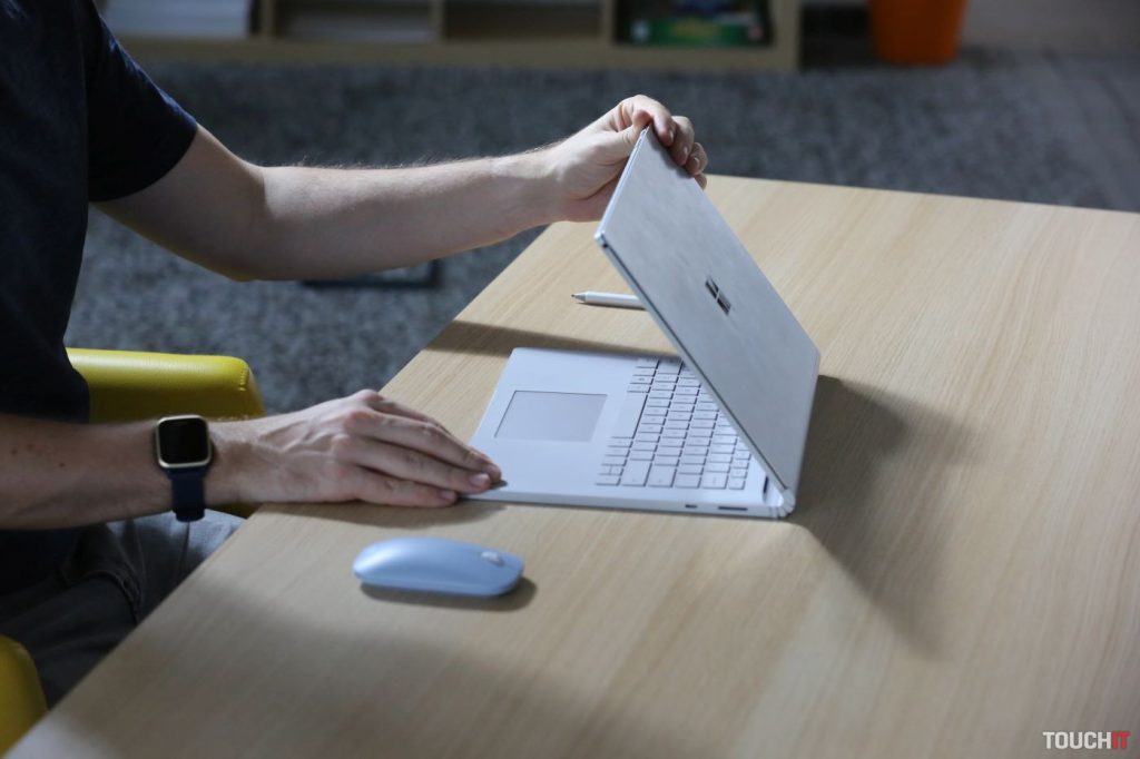 Microsoft Surface Book 3