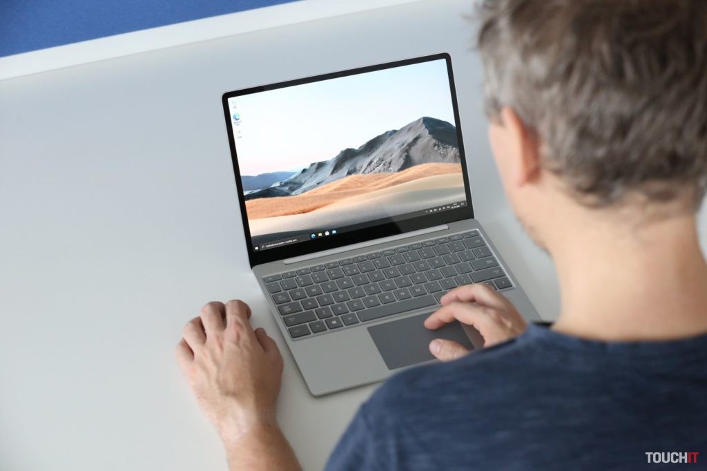 Microsoft Surface Laptop Go