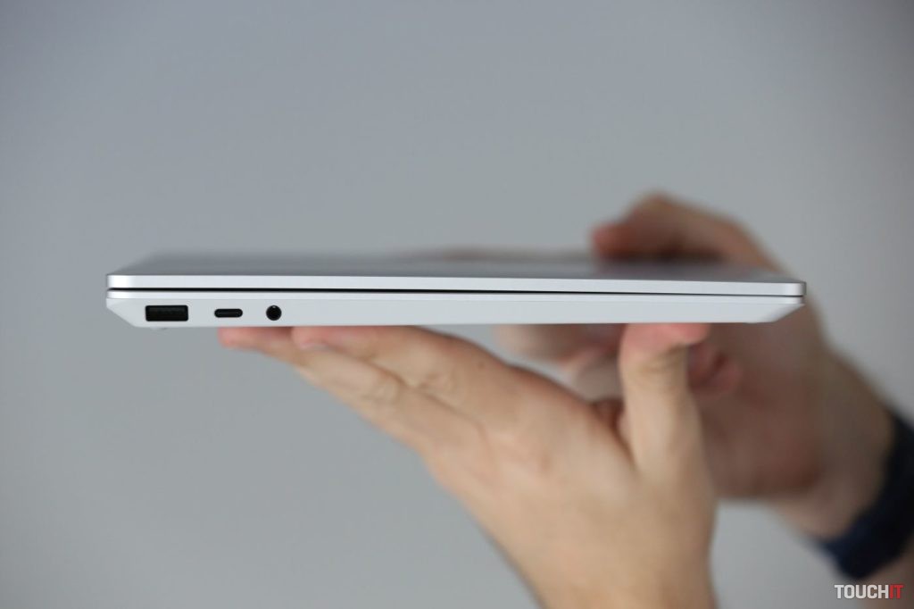 Microsoft Surface Laptop Go