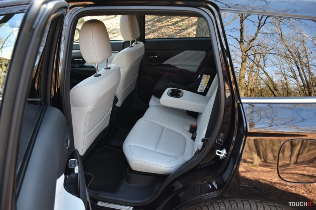 Mitsubishi Outlander PHEV