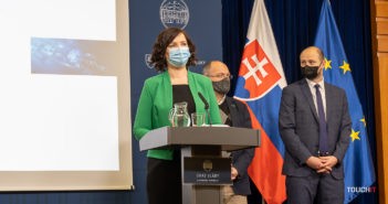 Ministerka Veronika Remišová pri vyhlásení stratégie pre Digitálne Slovensko