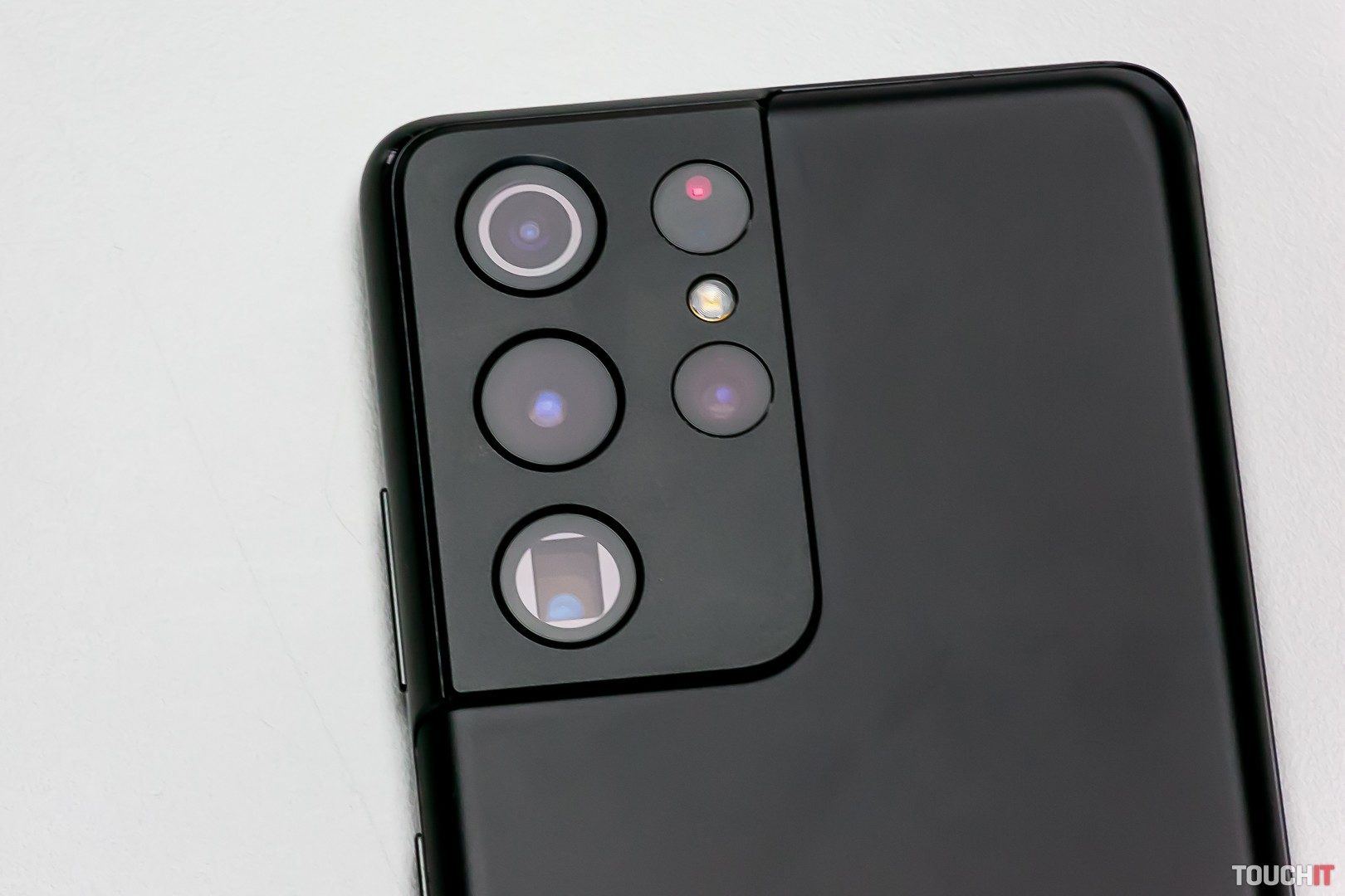 Samsung Galaxy S21 Ultra 5G vs. Galaxy S20+: Ktorý sa oplatí viac?