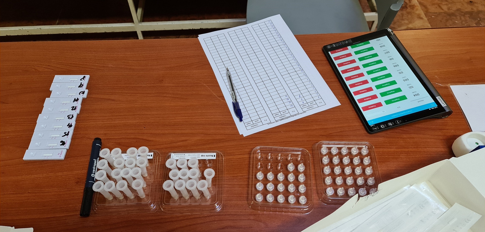 Aplikácia, ktorá môže nahradiť modré papieriky s výsledkom testu na COVID-19