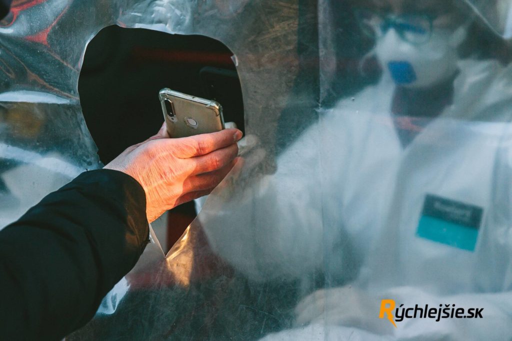 Bratislava, antigénové testovanie so službou Rýchlejšie.sk, 14.2.2021. Zdroj: Eva Amzler