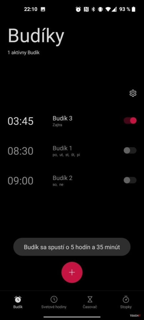 Zmena času zmiatla budík v smartfóne: Mali ste aj vy tento problém?