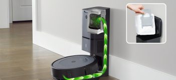 iRobot Roomba i3+ sa sama vyprádzni do stanice s vreckami AllergenLock. Zdroj: iRobot