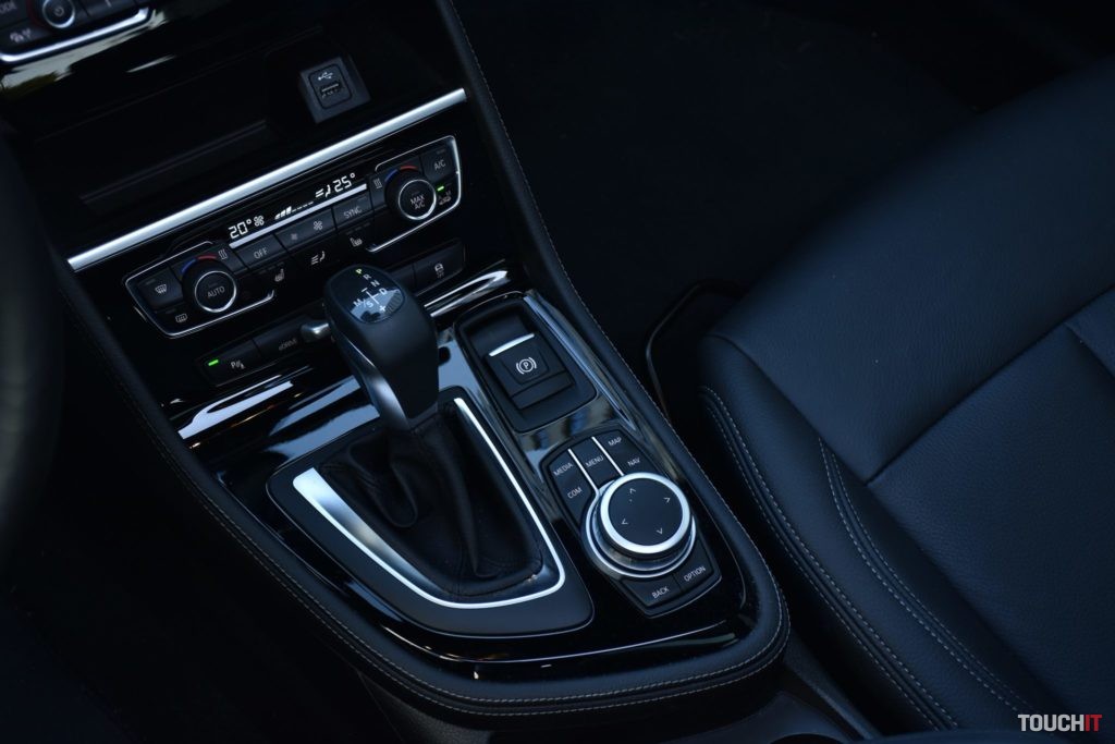 BMW 225xe Active Tourer